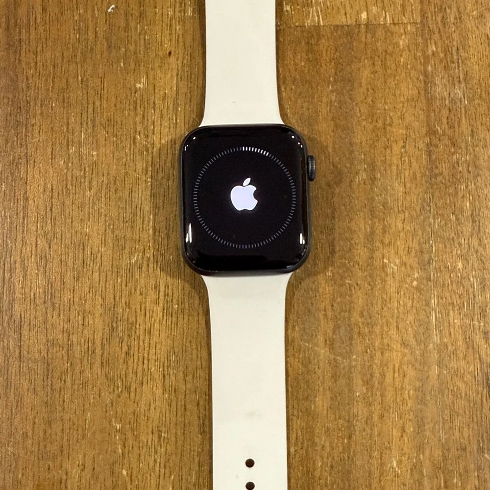Apple Watch SE 44mm model A2354- PARTS ONLY